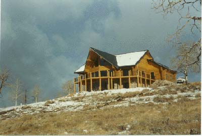 Log Home Exterior Photo